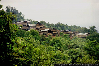 Vesnice kmene Akha (Laos)