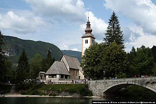 Bohinjské jezero (Slovinsko)