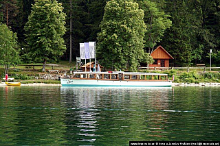 Bohinjské jezero (Slovinsko)