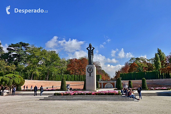 El Retiro Park v Madridu (Španělsko)