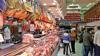 Museo de Jamon v Madridu (Španělsko)