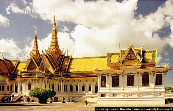 Královský palác v Phnompenh (Kambodža)