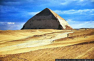 Pyramidy v Dahšúr (Egypt)