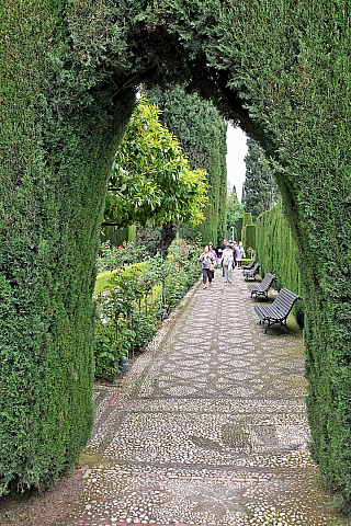 Alhambra - středověký komplex paláců a pevností nad Granadou (Andalusie - Španělsko)