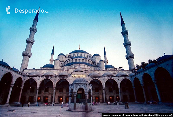 Mešita sultána Ahmeda neboli Modrá mešita v Istanbulu (Turecko)