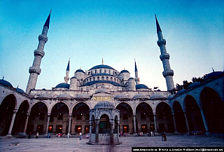 Mešita sultána Ahmeda neboli Modrá mešita v Istanbulu (Turecko)