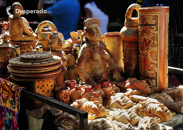 Tržiště v Chichicastenango (Guatemala)