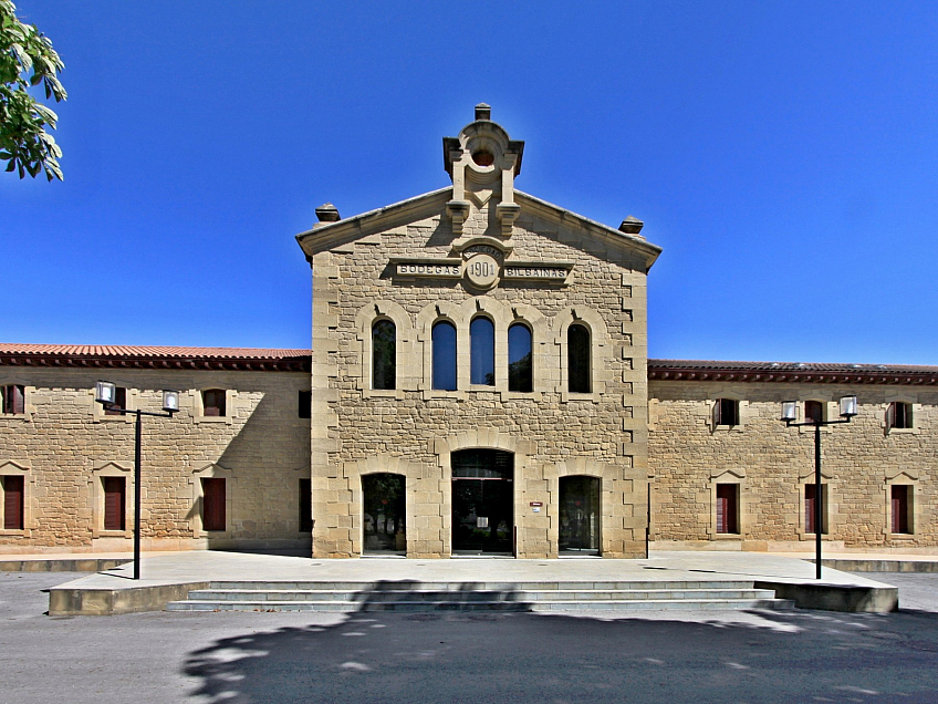 Vinařství Bodegas Bilbaínas v Haro (Španělsko)