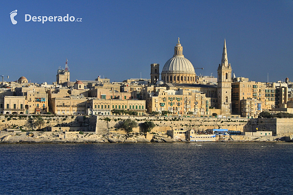 V podvečer je nejkrásnější pohled na Vallettu ze Sliemy (Malta)