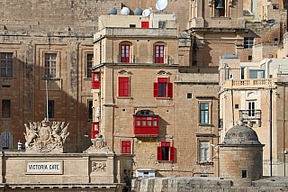 Barevné okenice (Valletta - Malta)