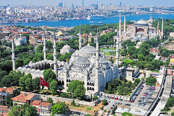 Modrá mešita a Hagia Sofia v Istanbulu (Turecko)