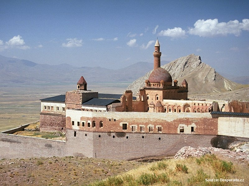 Palác Ishak Pasha Sarayi nedaleko Dogubeyazitu (Turecko)