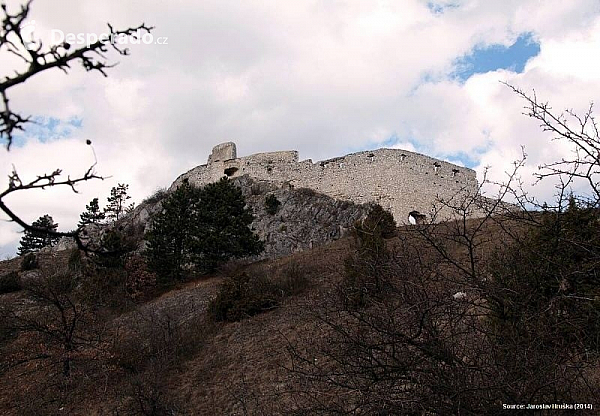 Hrad Čachtice (Slovensko)