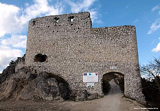 Hrad Čachtice (Slovensko)