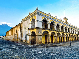 Antigua - starobylé guatemalské město