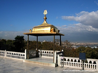 Sultánův přístřešek s výhledem na čtvrť Galata (Turecko)