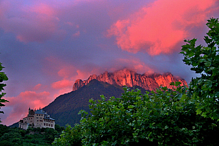 Château de Menthon-Saint-Bernard (Francie)