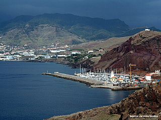 Madeirské přístavní město Canical