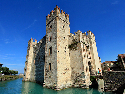 Sirmione na Lago di Garda (Itálie)