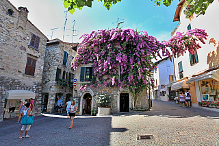 Sirmione na Lago di Garda (Itálie)