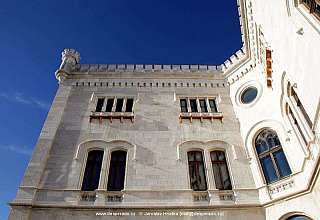 Zámek Il Castello di Miramare v Trieste (Itálie)