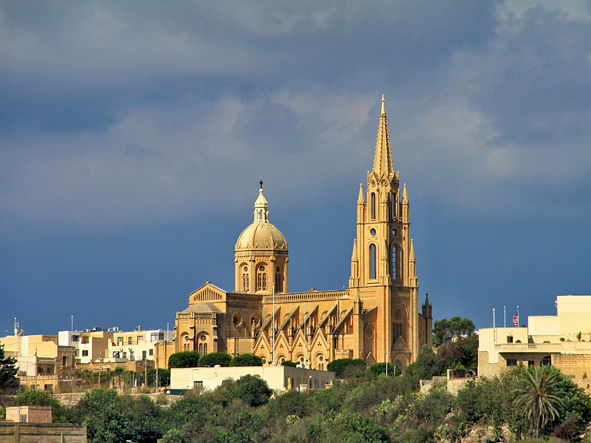 Přístavní městečko Mgarr na ostrově Gozo (Malta)