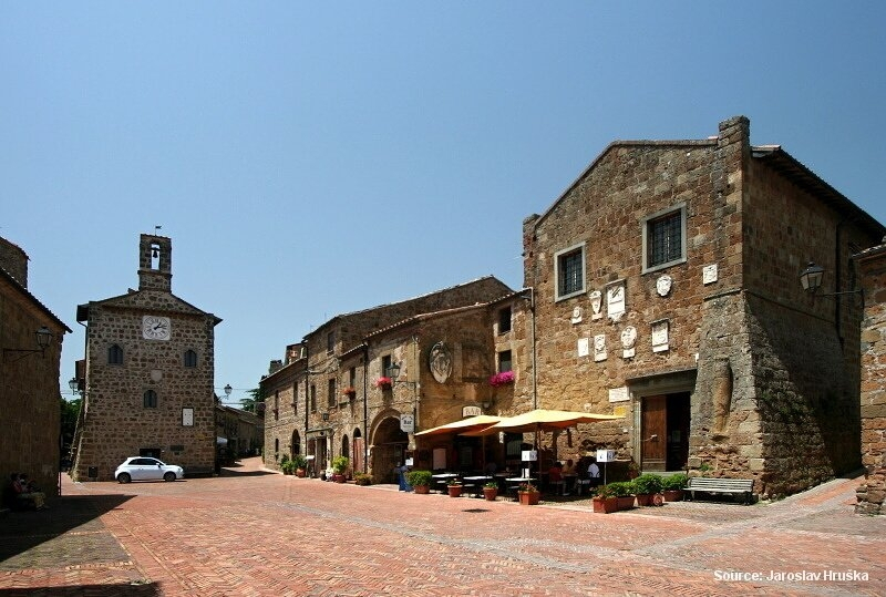 Sovana (Itálie)