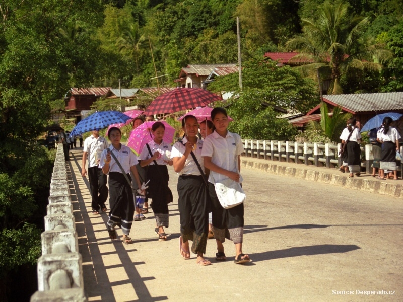 Školáci (Laos)