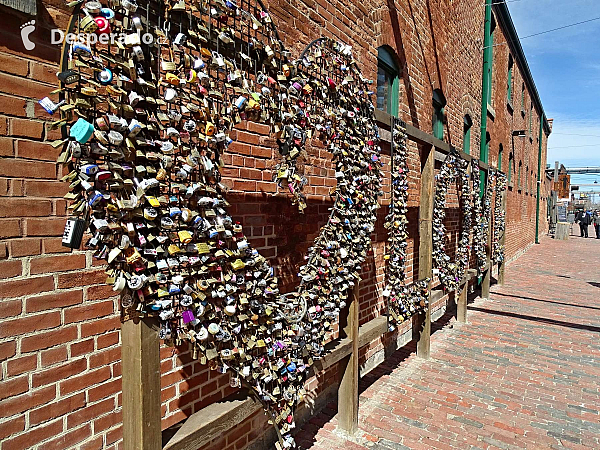 Historická čtvrť The Distillery District v Torontu (Kanada)