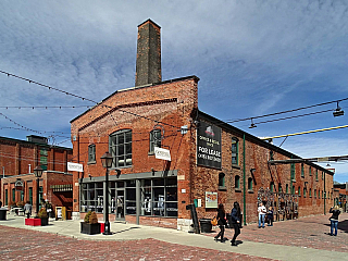 Historická čtvrť The Distillery District v Torontu