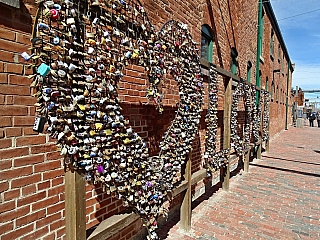 Historická čtvrť The Distillery District v Torontu (Kanada)