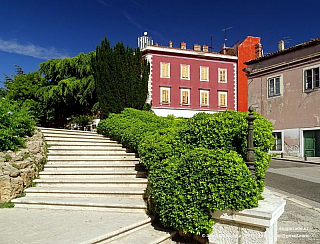 Perivoj Roberta Visanija v Šibeniku (Chorvatsko)