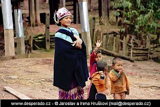 Příslušníci kmene Akha (Laos)