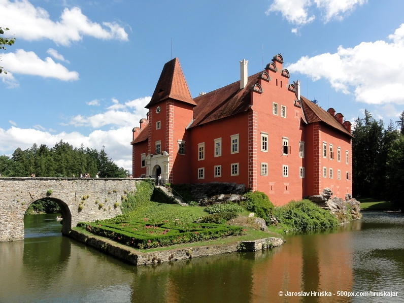 Zámek Červená Lhota (Česká republika)