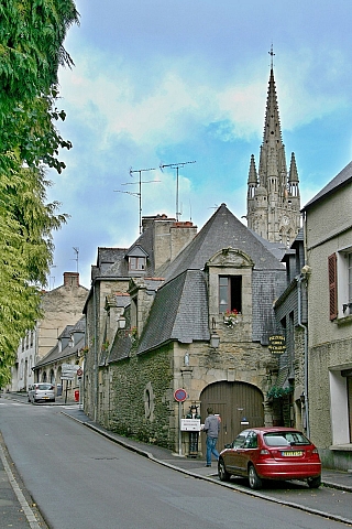 Městečko Josselin v Bretani (Francie)