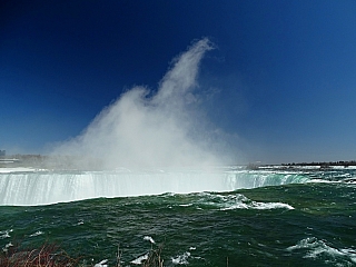 Niagarské vodopády (Kanada)