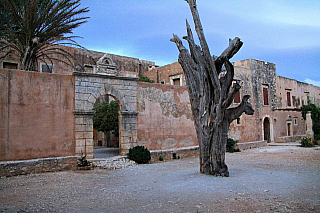 Ortodoxní klášter Moni Arkadiou na Krétě (Řecko)