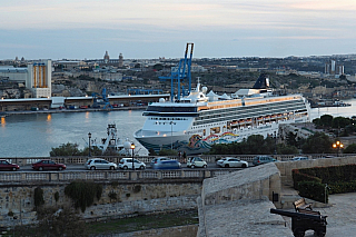 Upper Barrakka Gardens ve Vallettě (Malta)
