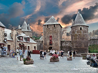Historické městečko Fougéres v Bretani