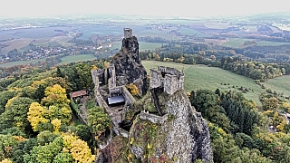 Hrad Trosky (Česká republika) - Photo by Martin Kunzendorfer