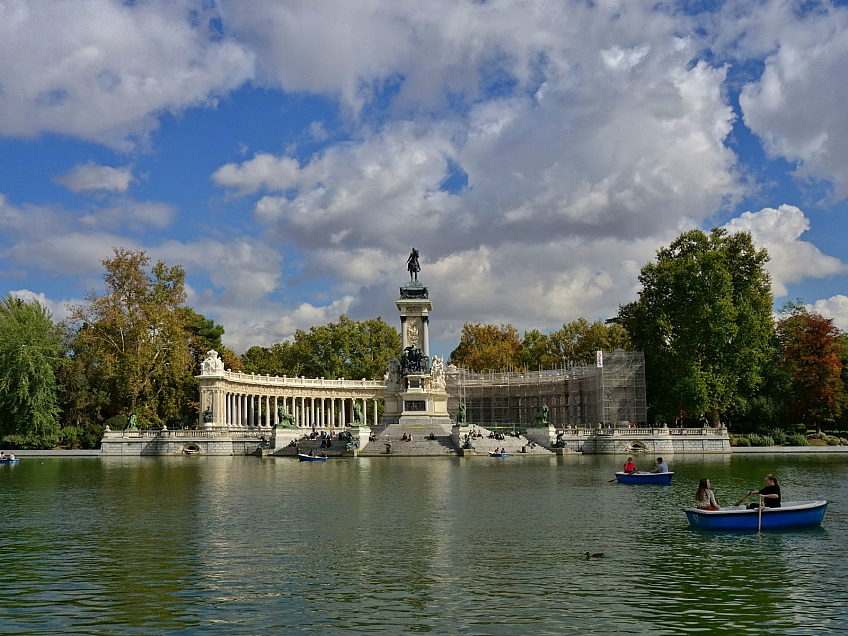 El Retiro Park v Madridu (Španělsko)