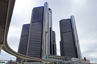 GM Renaissance Center v Detroitu (Michigan - USA)