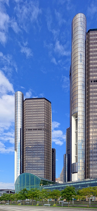 GM Renaissance Center v Detroitu (Michigan - USA)