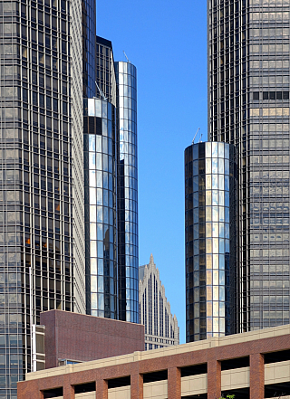 GM Renaissance Center v Detroitu (Michigan - USA)