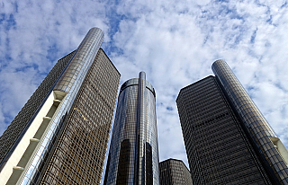 GM Renaissance Center v Detroitu (Michigan - USA)