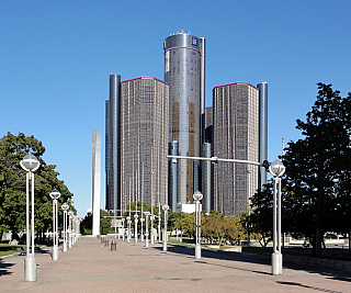 GM Renaissance Center v Detroitu (Michigan - USA)