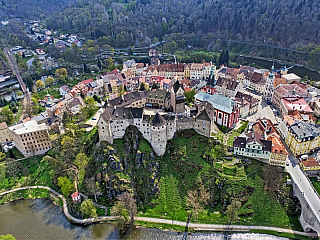 Hrad Loket je jedním z nejslavnějších českých hradů