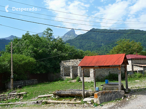 Obecní pramen ve vesnici Chiora (Gruzie)