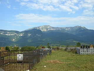 Hřbitov s výhledem, Okureshi (Gruzie)