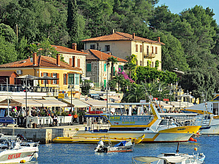 Letovisko Rabac bylo původně rybářské městečko na Istrii